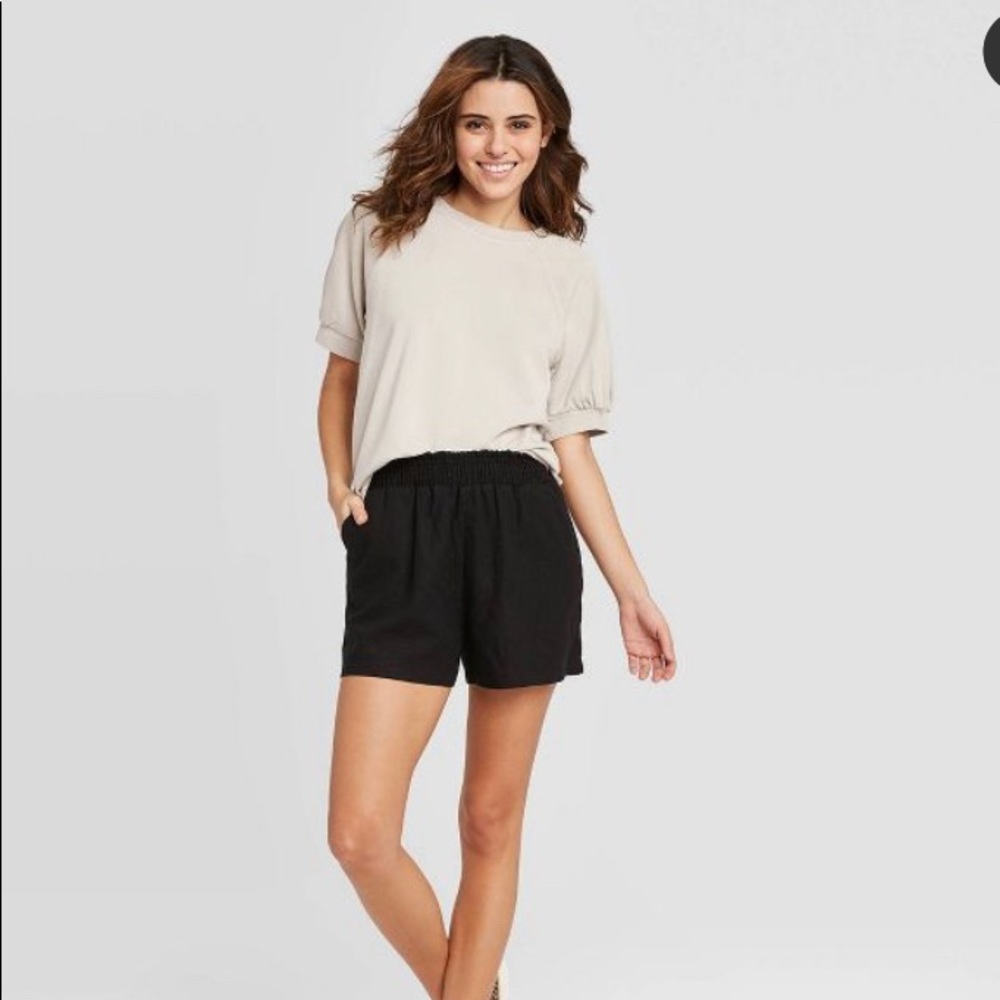 🖤 NEVER WORN UNIVERSAL THREAD SHORTS 🖤